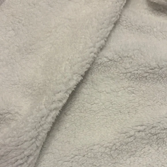 Gone to Goodwill. Splendid Brand From Anthropology Gray & Cream Women's Fleece - Picture 5 of 8